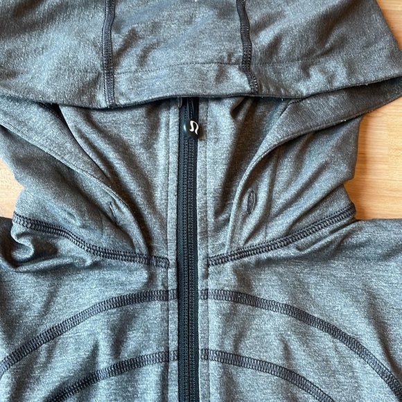 Lululemon define hooded jacket - Picture 2 of 9